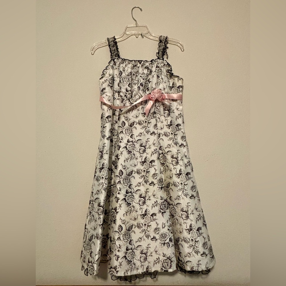 Iris & Ivy Girl’s Size 16 Black and White Formal Dress - Mother’s Day